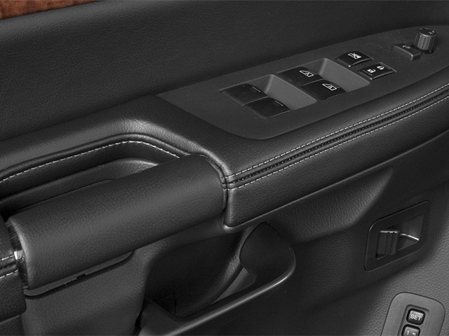 2014 Nissan Armada Platinum