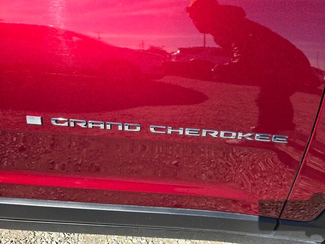 2023 Jeep Grand Cherokee Limited 4x2