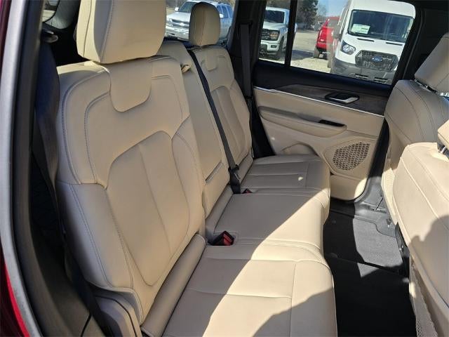 2023 Jeep Grand Cherokee Limited 4x2