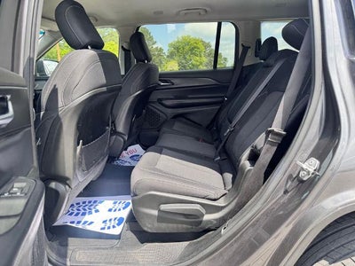 2023 Jeep Grand Cherokee L Laredo 4x4