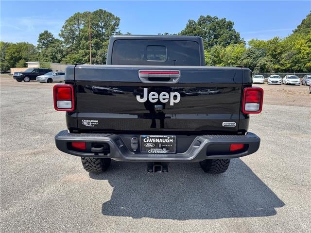2022 Jeep Gladiator Overland 4x4 Crew Cab 5 ft. box
