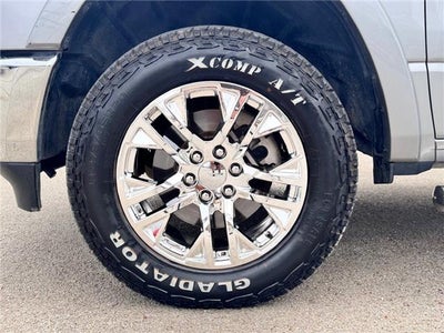 2019 RAM 1500 Laramie 4x4 Quad Cab 140.5 in. WB