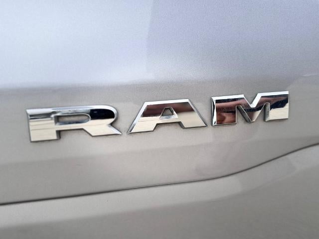 2019 RAM 1500 Laramie 4x4 Quad Cab 140.5 in. WB