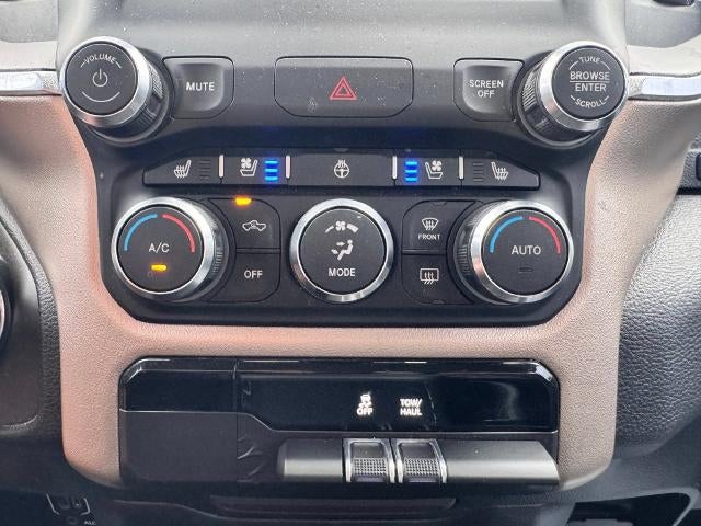 2019 RAM 1500 Laramie 4x4 Quad Cab 140.5 in. WB