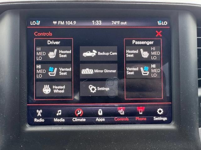 2019 RAM 1500 Laramie 4x4 Quad Cab 140.5 in. WB