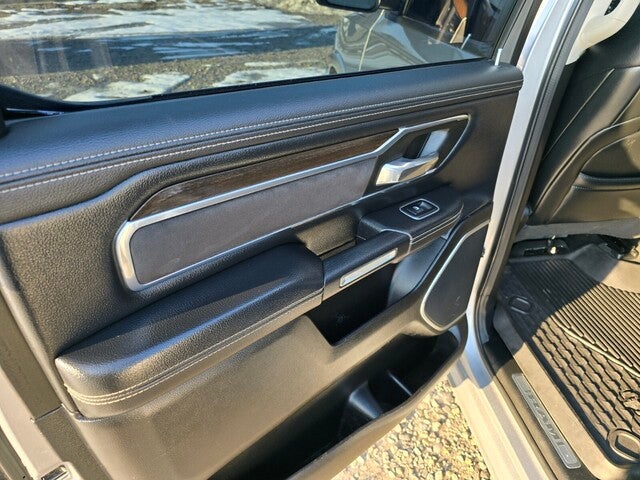 2022 RAM 1500 Laramie 4x4 Crew Cab 144.5 in. WB