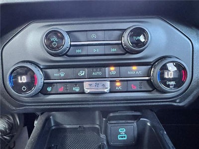2025 Ford Bronco Outer Banks 4x4