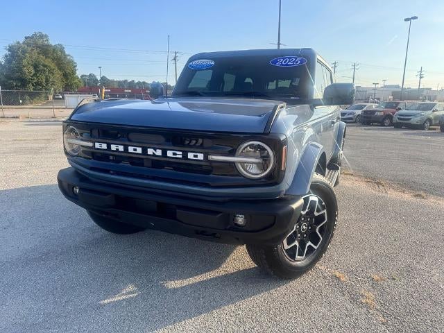 2025 Ford Bronco Outer Banks 4x4