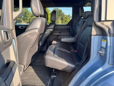 2025 Ford Bronco Outer Banks 4x4