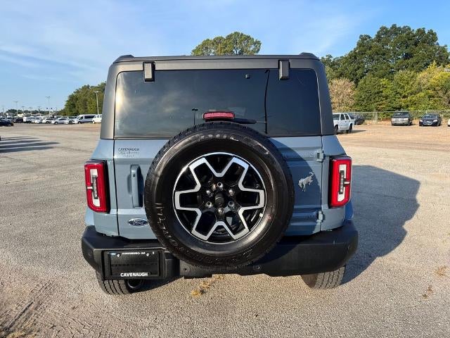 2025 Ford Bronco Outer Banks 4x4