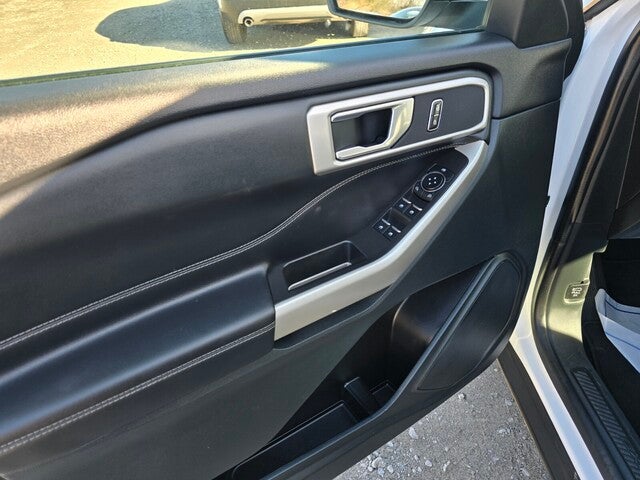 2024 Ford Explorer XLT 4x2