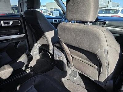 2024 Ford Explorer XLT 4x2