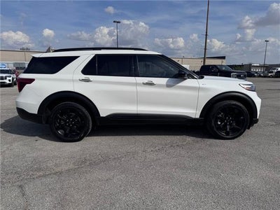 2024 Ford Explorer ST-Line 4x4