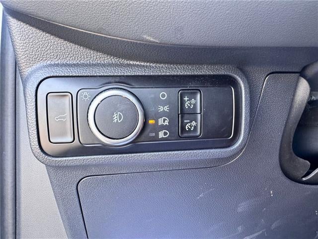 2025 Ford Explorer Active 4x2