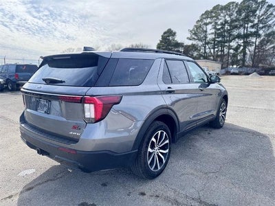 2025 Ford Explorer ST-Line 4x4