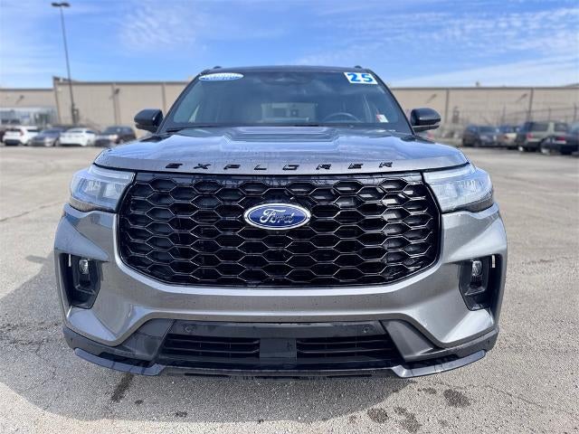 2025 Ford Explorer ST-Line 4x4