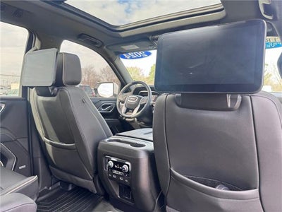 2024 GMC Yukon SLT 4x4