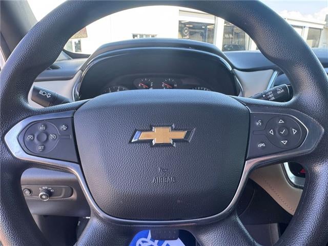 2022 Chevrolet Traverse LS w/1LS Front-Wheel Drive