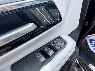 2025 Chevrolet Suburban Premier 4x4