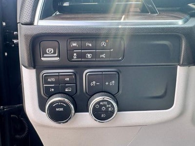 2025 Chevrolet Suburban Premier 4x4