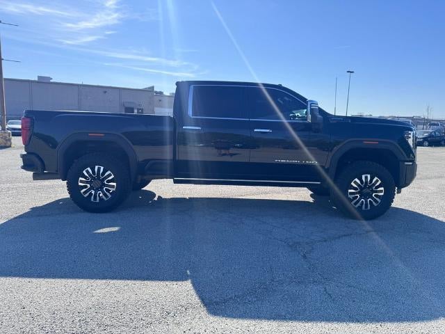 2025 GMC Sierra 2500HD Denali Ultimate 4x4 Crew Cab 6.75 ft. box 159 in. WB