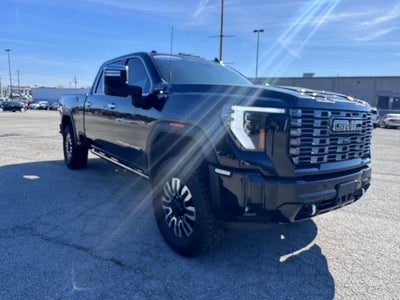 2025 GMC Sierra 2500HD Denali Ultimate 4x4 Crew Cab 6.75 ft. box 159 in. WB