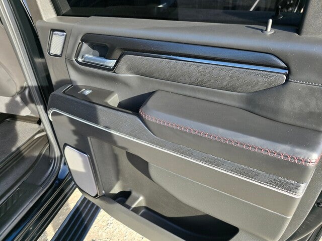 2025 GMC Sierra 2500HD AT4X 4x4 Crew Cab 6.75 ft. box 159 in. WB