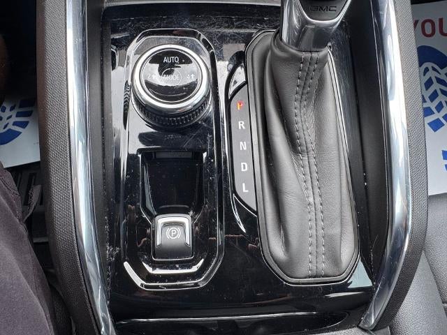2025 GMC Canyon Elevation 4x4 Crew Cab 5 ft. box 131 in. WB