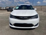 2020 Chrysler Pacifica Touring L Front-wheel Drive Passenger Van