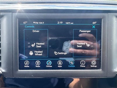 2020 Chrysler Pacifica Touring L Front-wheel Drive Passenger Van