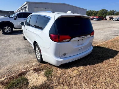 2020 Chrysler Pacifica Touring L Front-wheel Drive Passenger Van