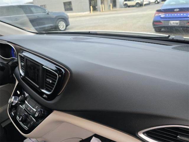 2024 Chrysler Voyager LX Passenger Van