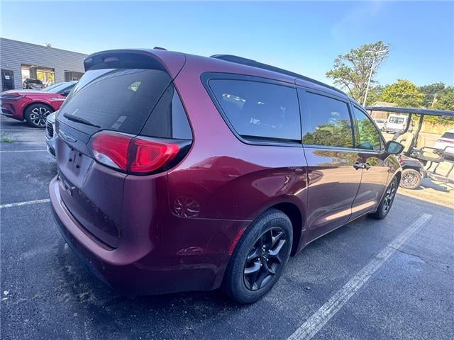 2019 Chrysler Pacifica Touring L Plus Front-wheel Drive Passenger Van