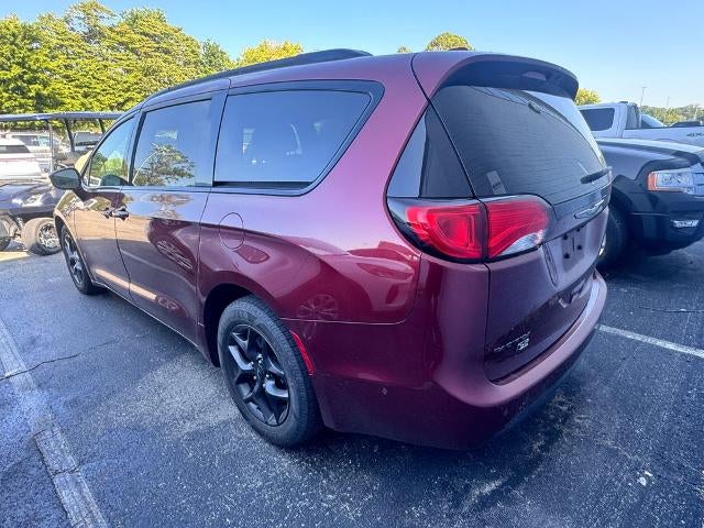 2019 Chrysler Pacifica Touring L Plus Front-wheel Drive Passenger Van