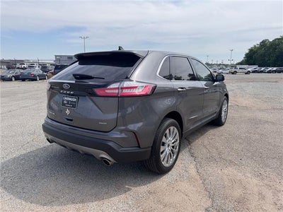 2022 Ford Edge Titanium All-Wheel Drive
