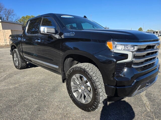 2025 Chevrolet Silverado 1500 High Country 4x4 Crew Cab 5.75 ft. box 147.4 in. WB