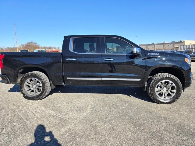 2025 Chevrolet Silverado 1500 High Country 4x4 Crew Cab 5.75 ft. box 147.4 in. WB