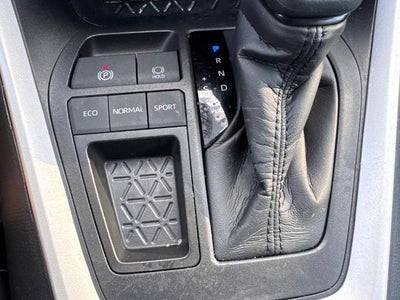 2025 Toyota RAV4 LE Front-Wheel Drive