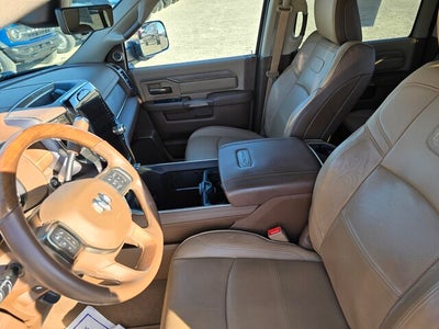 2022 RAM 3500 Longhorn 4x2 Crew Cab 6.3 ft. box 149.5 in. WB SRW