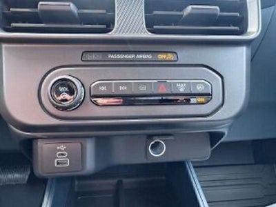 2025 Ford Maverick XL All-Wheel Drive SuperCrew 4.5 ft. box 121.1 in. WB