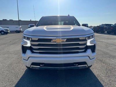 2024 Chevrolet Silverado 1500 High Country 4x4 Crew Cab 5.75 ft. box 147.4 in. WB