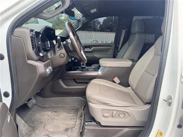 2023 GMC Sierra 1500 SLT 4x4 Crew Cab 5.75 ft. box 147.4 in. WB