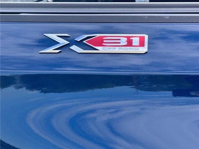 2022 GMC Sierra 1500 SLT 4x4 Crew Cab 5.75 ft. box 147.4 in. WB