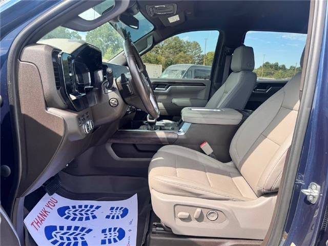 2022 GMC Sierra 1500 SLT 4x4 Crew Cab 5.75 ft. box 147.4 in. WB