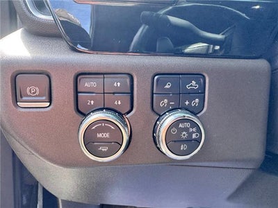 2022 GMC Sierra 1500 SLT 4x4 Crew Cab 5.75 ft. box 147.4 in. WB