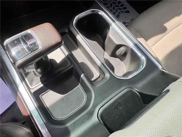 2022 GMC Sierra 1500 SLT 4x4 Crew Cab 5.75 ft. box 147.4 in. WB