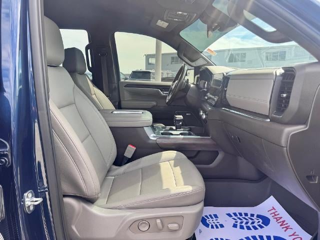 2022 GMC Sierra 1500 SLT 4x4 Crew Cab 5.75 ft. box 147.4 in. WB