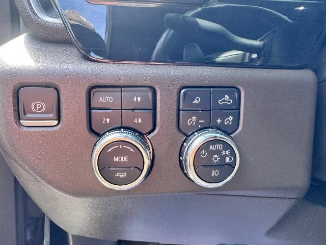 2022 GMC Sierra 1500 SLT 4x4 Crew Cab 5.75 ft. box 147.4 in. WB