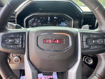 2022 GMC Sierra 1500 SLT 4x4 Crew Cab 5.75 ft. box 147.4 in. WB