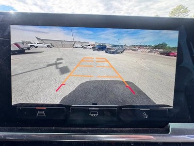 2022 GMC Sierra 1500 SLT 4x4 Crew Cab 5.75 ft. box 147.4 in. WB